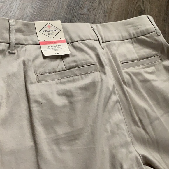 NEW St John’s Bay Secretly Slender Classic Fit Crop Pants Size 12 - Picture 3 of 6